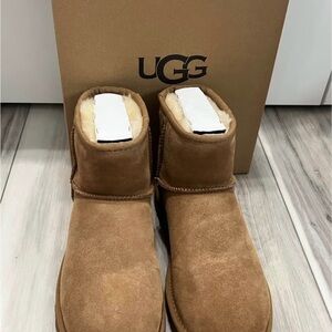 UGG Classic Chestnut Boots Classic Mini ll boots WOMENS size 6